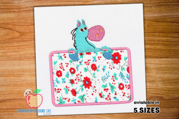 Review: A Head of the Horse Above Applique